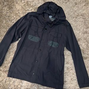 Men’s Under Armour Raincoat Size Large